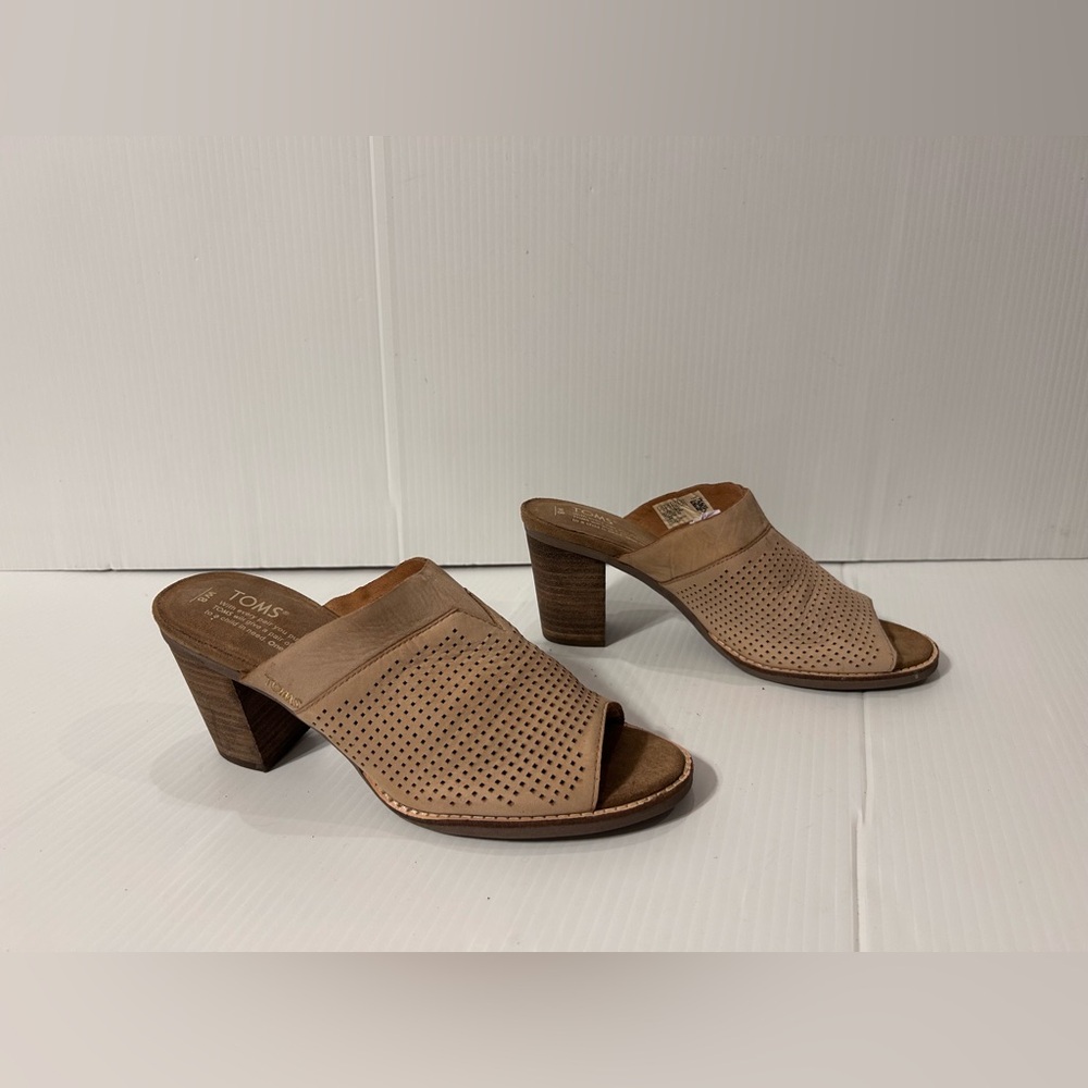 Toms Majorca slide on mule block heel sandal size 8